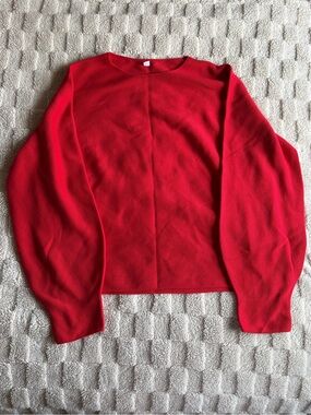 Uniqlo 3D Knit Cotton Volume Sleeve Red Crewneck Sweater
